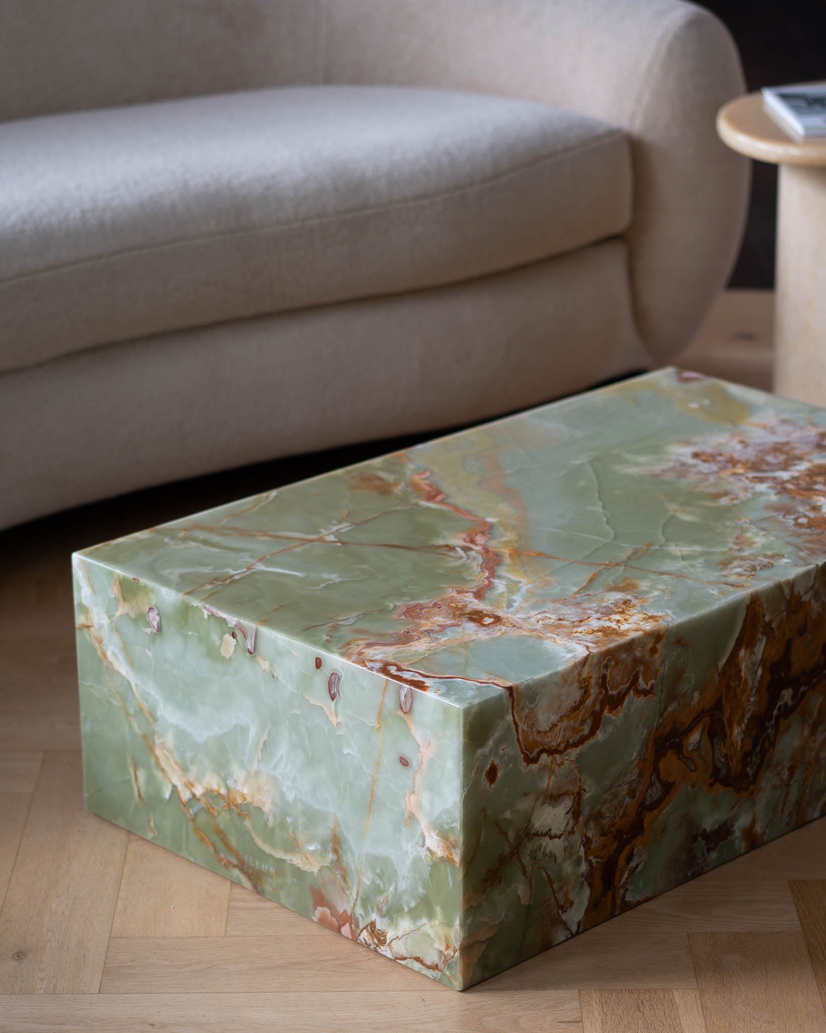 PLINTH M