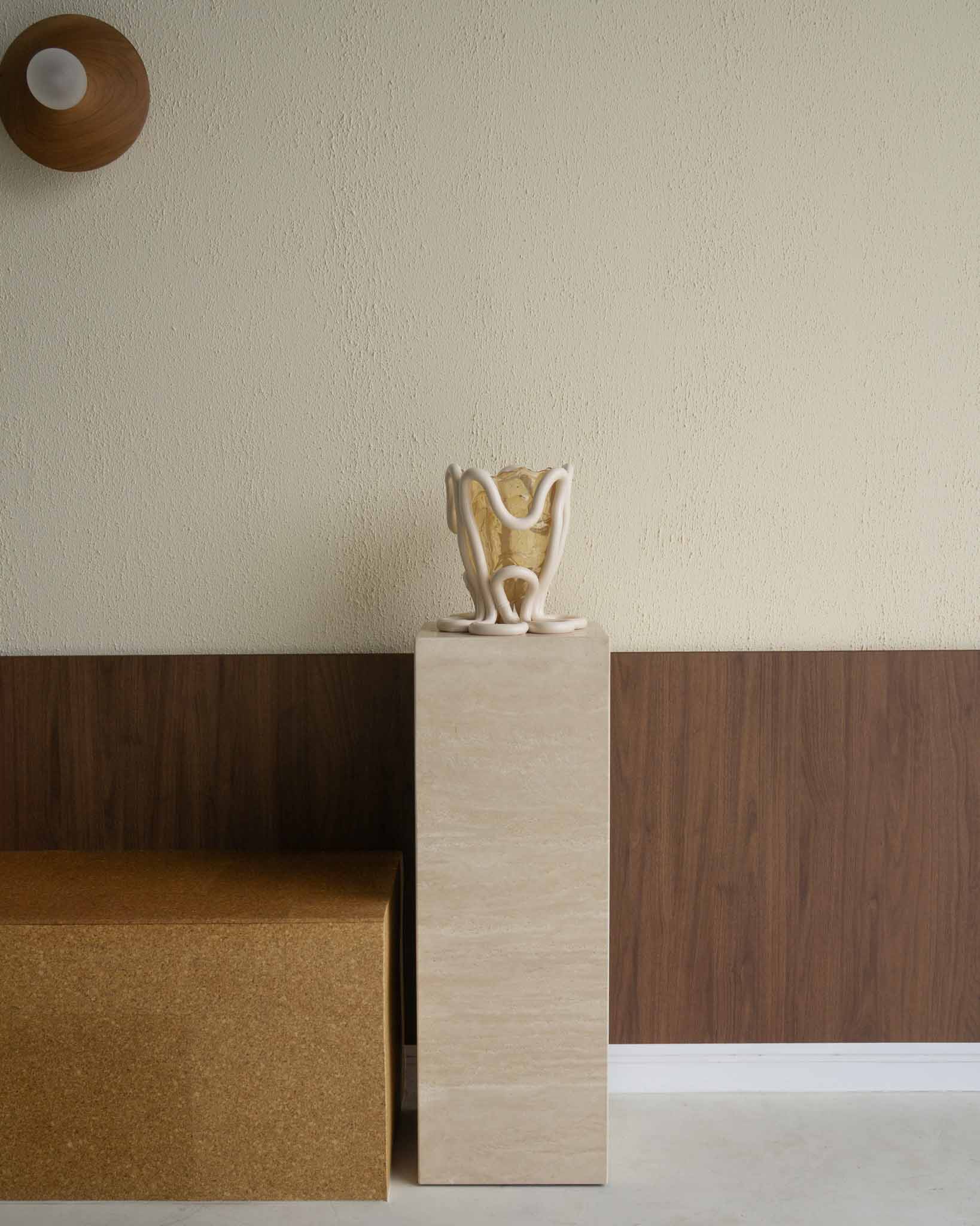 PLINTH L